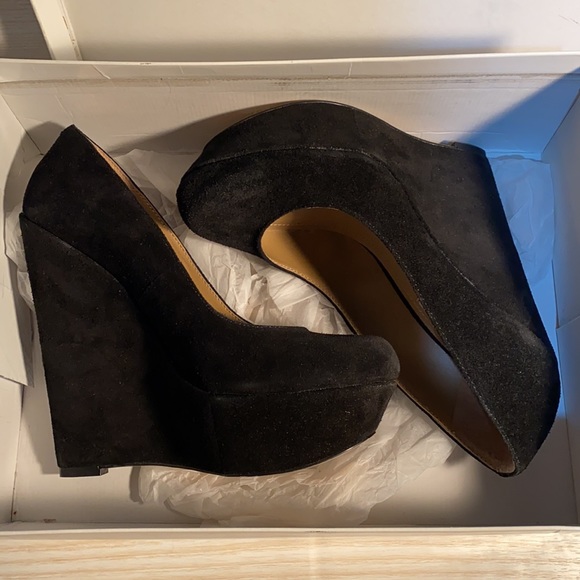 Gorgeous Steve Madden Heels - Picture 10 of 10